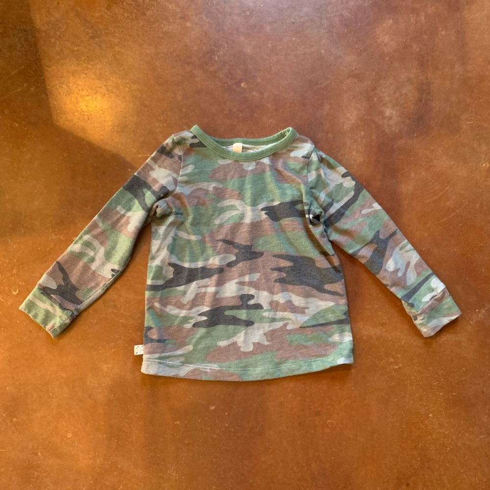Childhoods Clothing 5T used “classic camo” long sleeved shirt